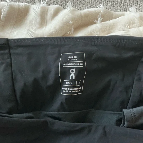 On Running Lightweight Blue Shorts (Men’s Small) – Performance - Picture 2 of 3